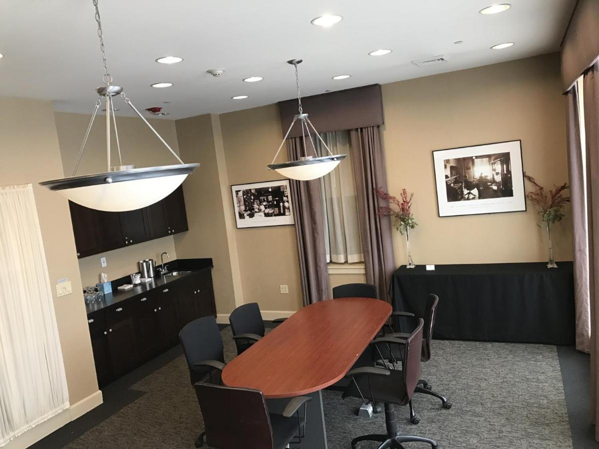 The Parker Inn Schenectady Bagian luar foto
