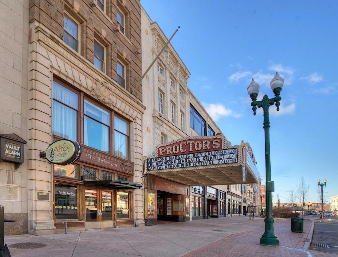 The Parker Inn Schenectady Bagian luar foto
