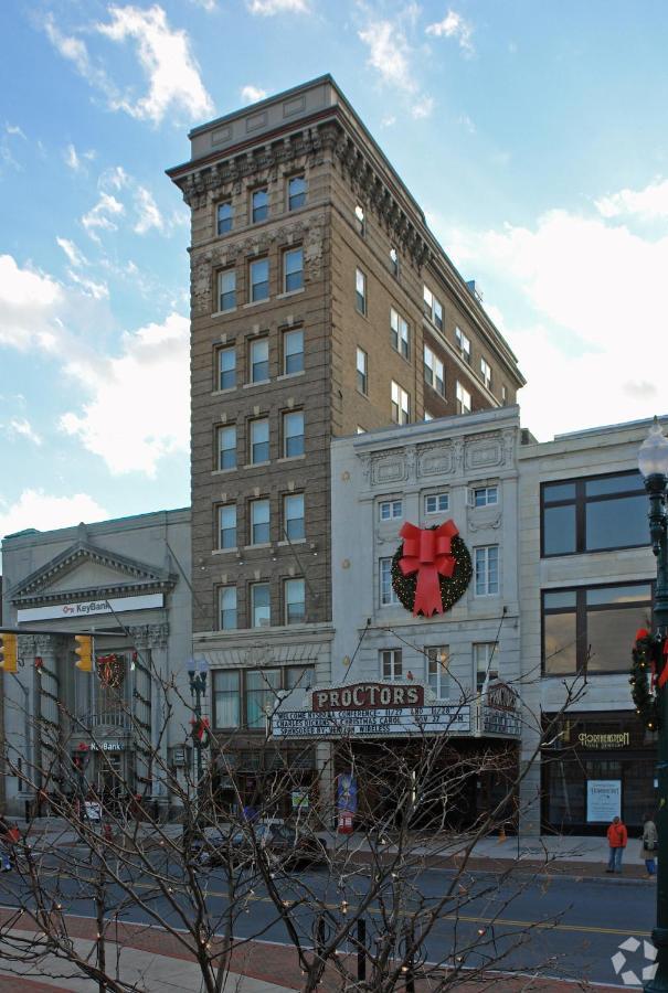 The Parker Inn Schenectady Bagian luar foto